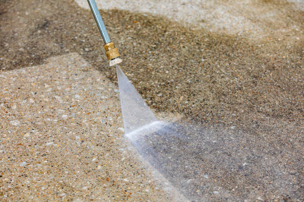 Best Sign and Awning Cleaning  in Deltona, FL
